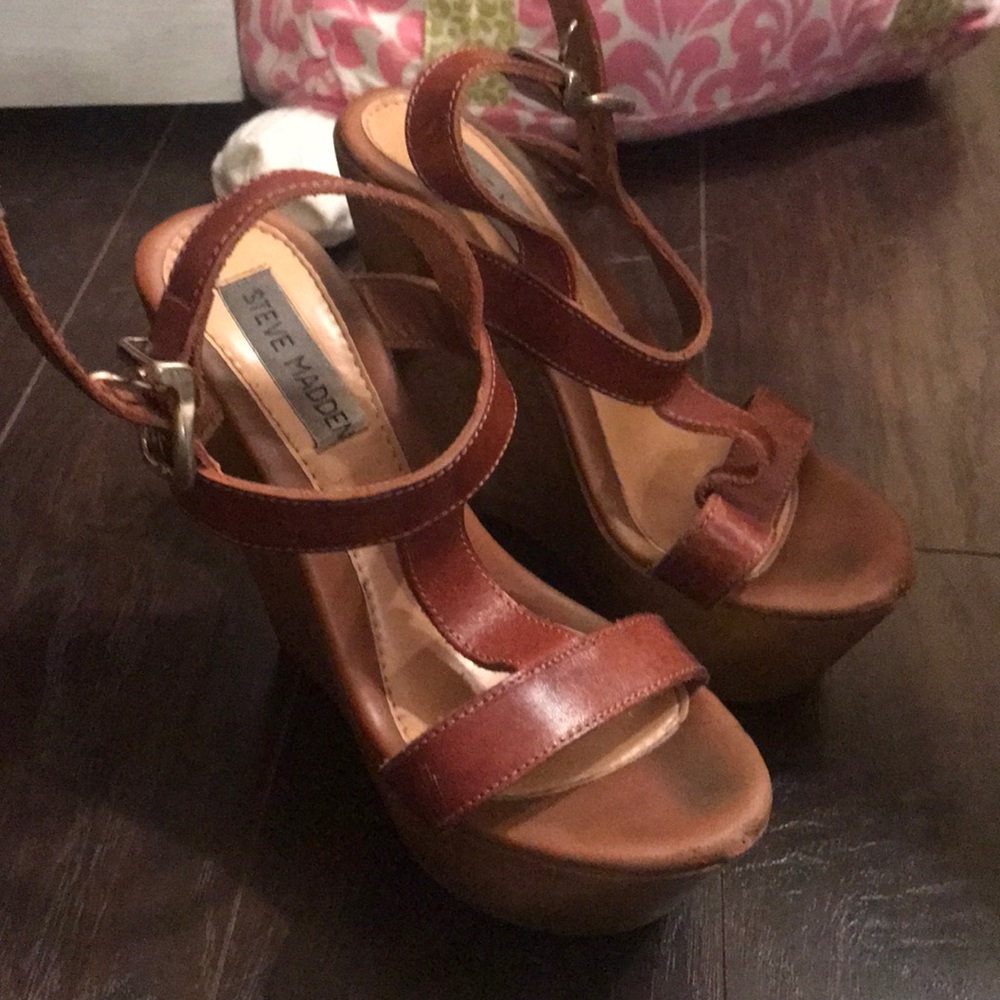 Steve Madden Leather platforms